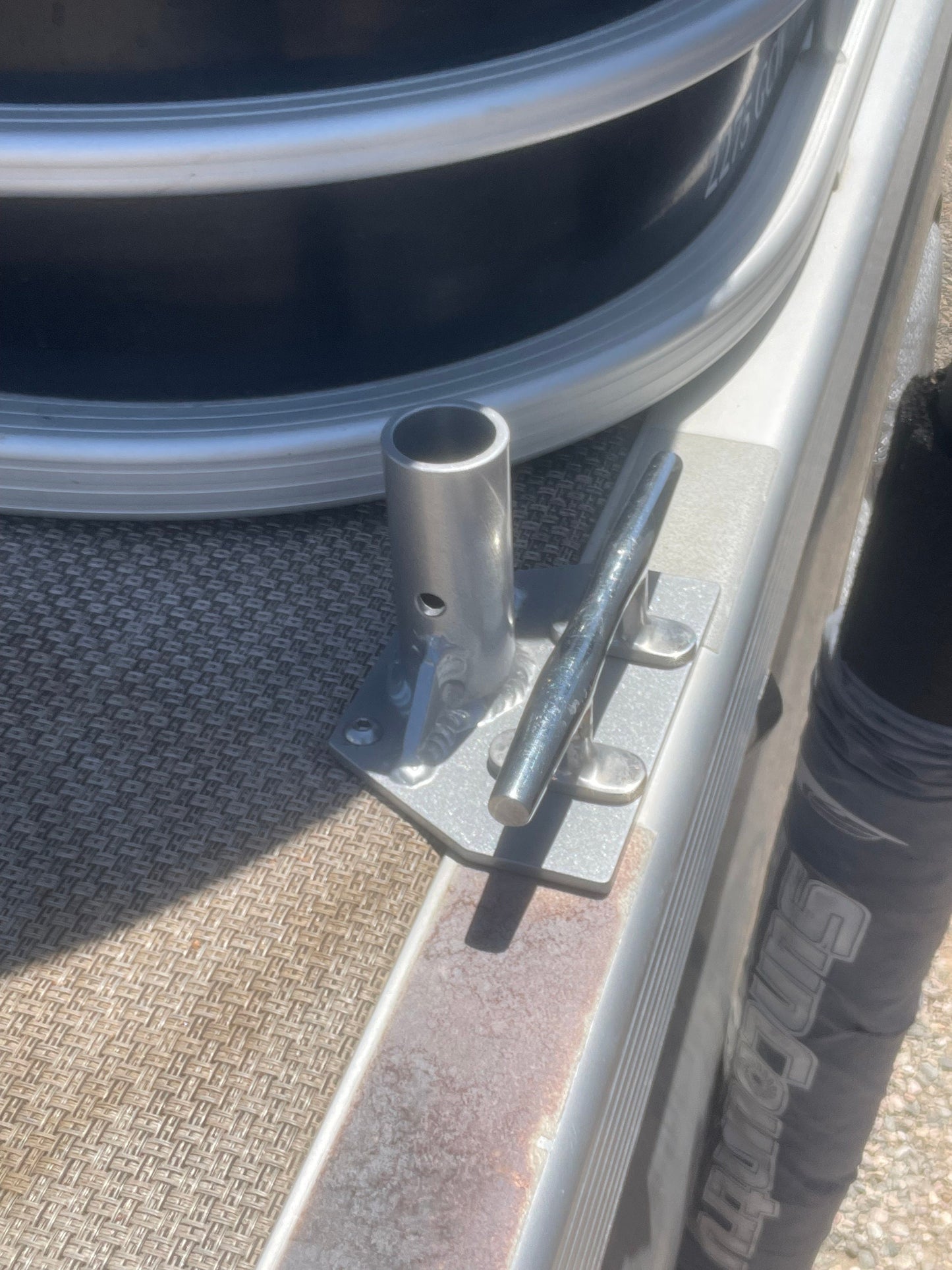 Boat Flagpole and Mount for T Style Dock Cleat